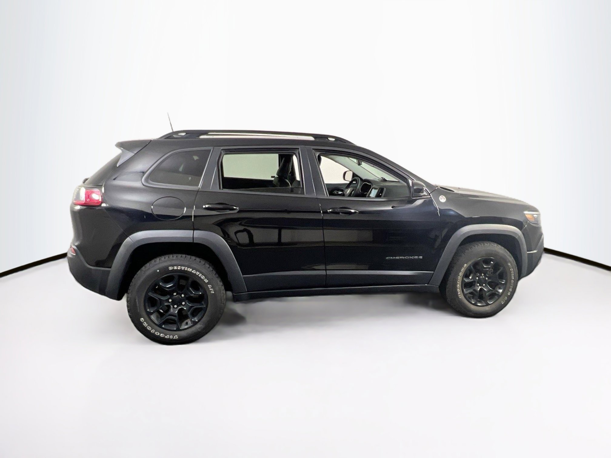 Used 2022 Jeep Cherokee Trailhawk w/ Sound & Nav Group AWD/4WD image 4