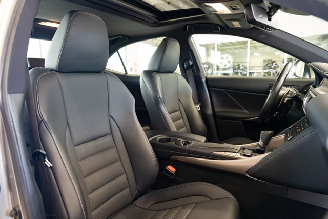 Used 2019 Lexus IS 350 F Sport w/ F Sport Package AWD/4WD image 28