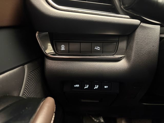 Used 2023 MAZDA CX-30 AWD 2.5 S w/ Premium Package image 11