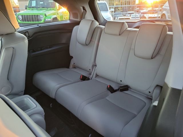 Used 2023 Honda Odyssey Elite image 17