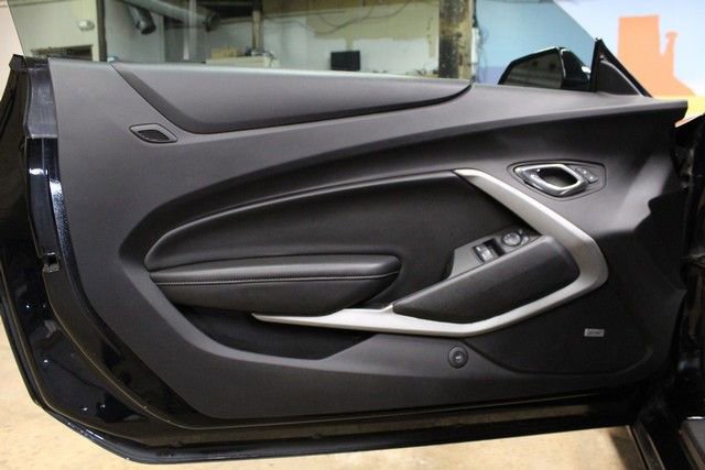 Used 2016 Chevrolet Camaro LT w/ Technology Package RWD image 14