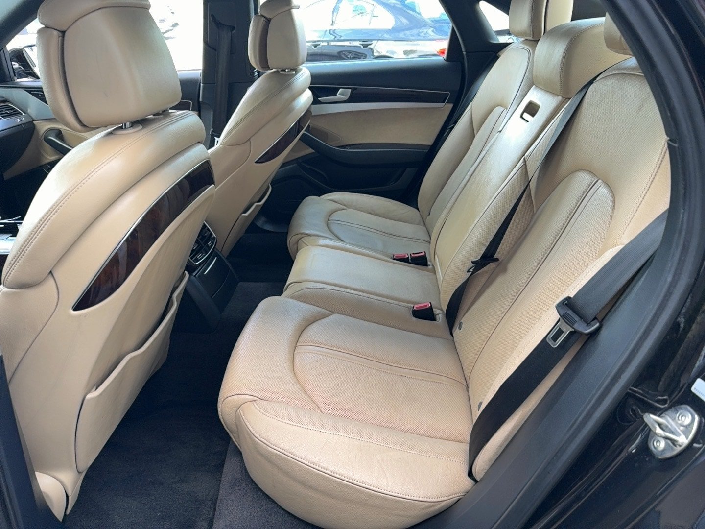 Used 2011 Audi A8 4.2 AWD/4WD image 18