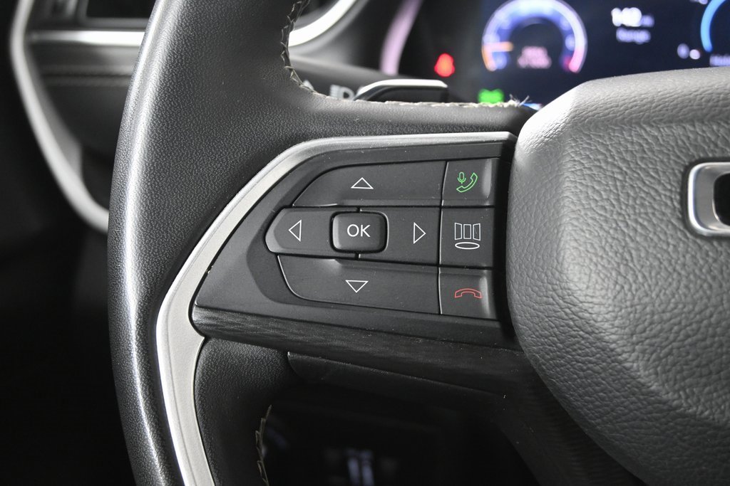 Used 2024 Jeep Grand Cherokee Altitude image 33