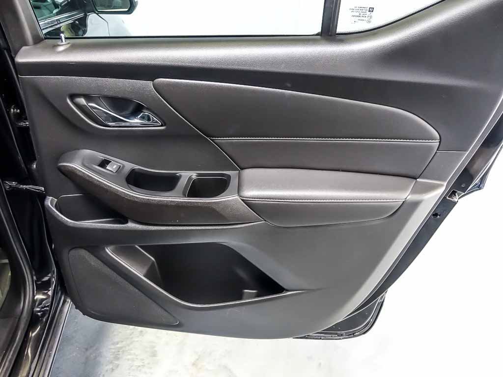 Used 2023 Chevrolet Traverse LT w/ LT Premium Package AWD/4WD image 37