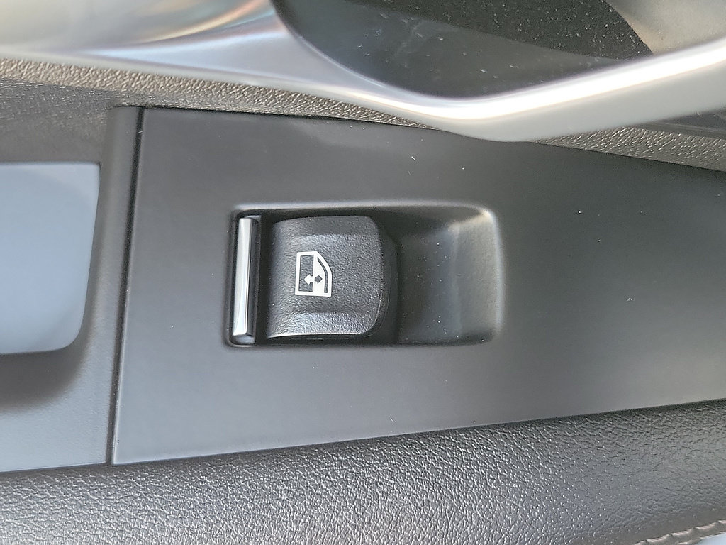 Used 2024 BMW X5 M60i w/ Climate Comfort Package AWD/4WD image 17