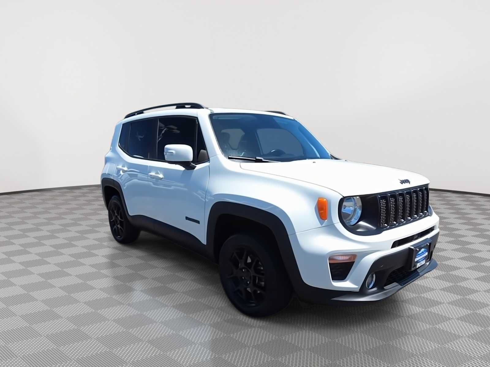Used 2020 Jeep Renegade Altitude AWD/4WD image 2