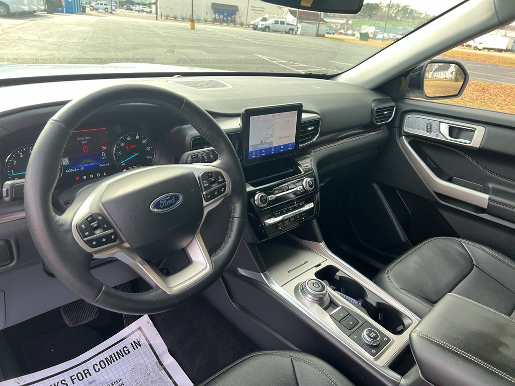 Used 2024 Ford Explorer Limited image 22