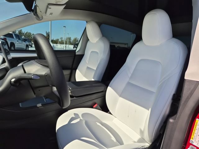 Used 2024 Tesla Model Y Long Range image 17