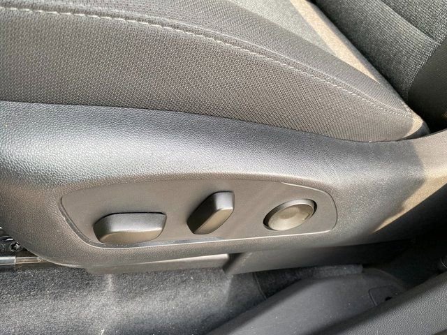 Used 2025 GMC Acadia Elevation image 18