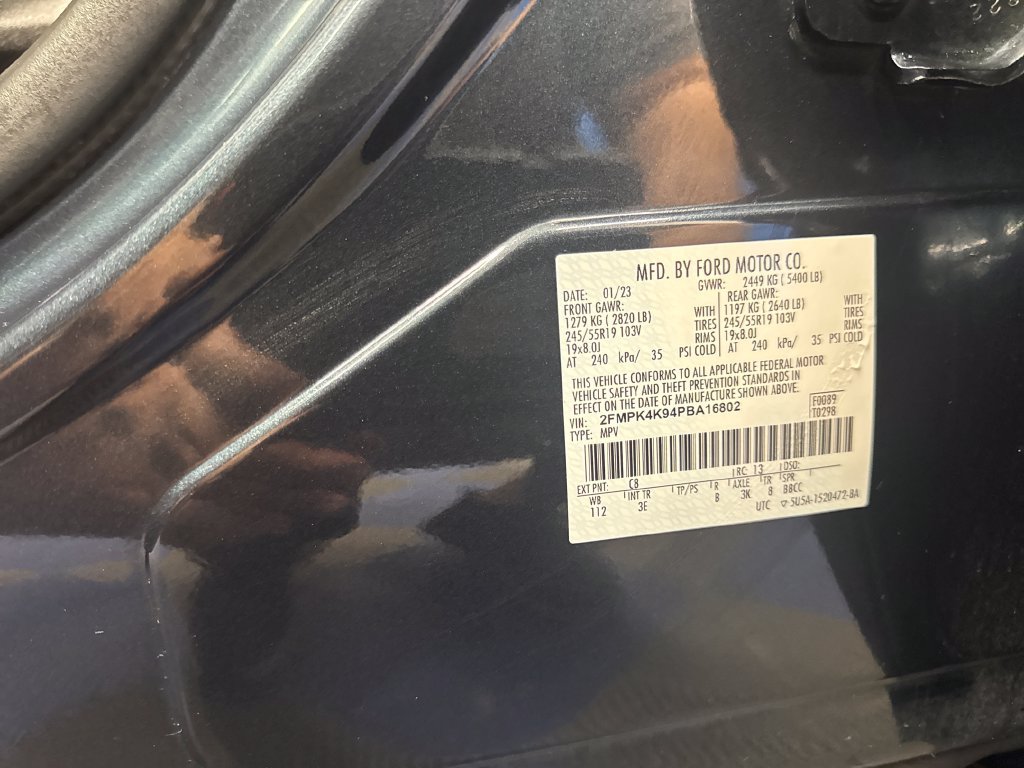 Used 2023 Ford Edge Titanium AWD/4WD image 31