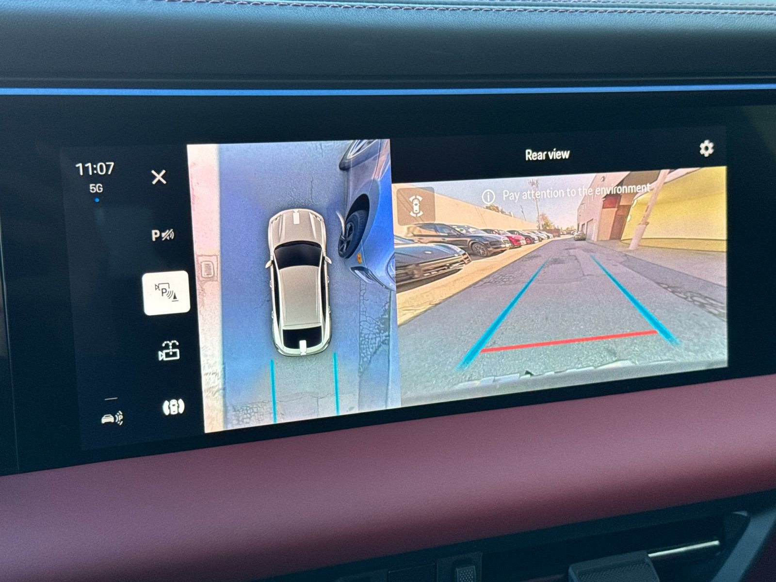 New 2025 Porsche Macan Turbo Electric image 24