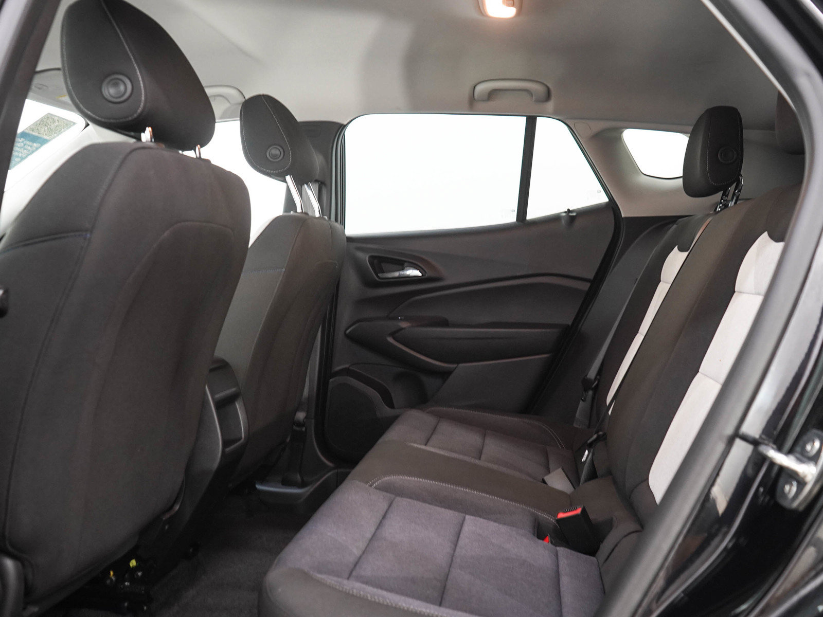 Used 2024 Chevrolet Trax LS FWD image 14