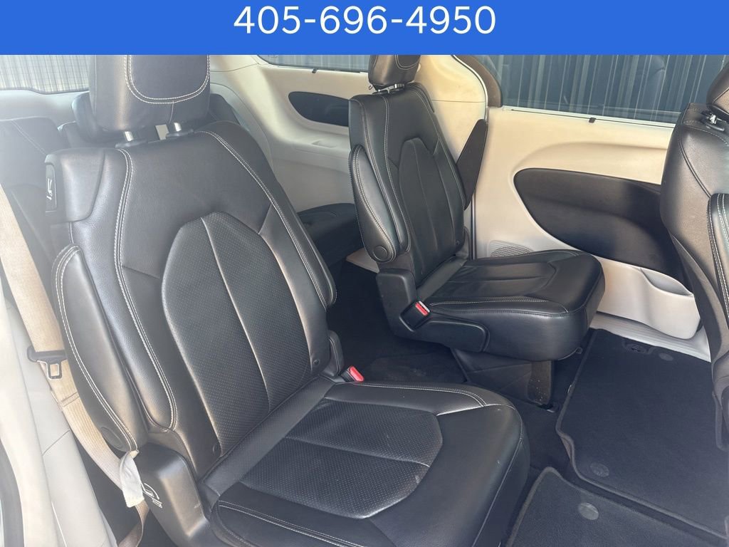Used 2022 Chrysler Pacifica Touring-L image 53