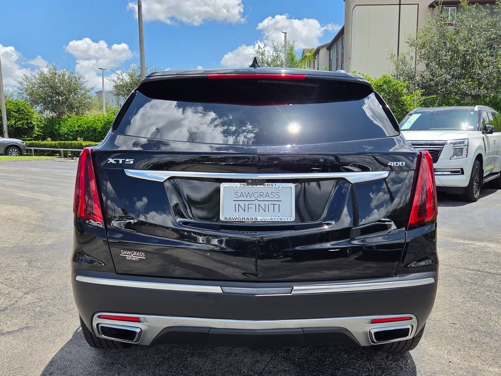 Used 2022 Cadillac XT5 Premium Luxury w/ Technology Package FWD image 11