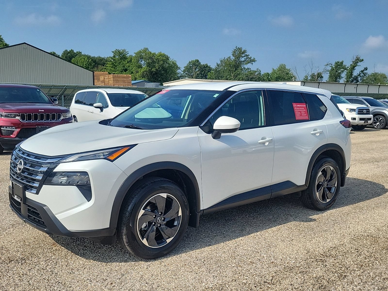 Certified 2026 Nissan Rogue SV AWD/4WD image 6