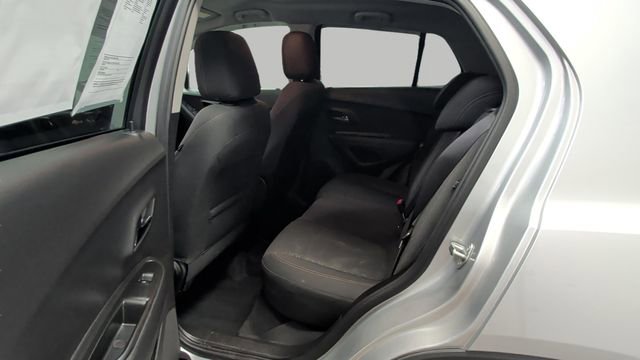 Used 2020 Chevrolet Trax LS w/ Tint and Cruise Package AWD/4WD image 19