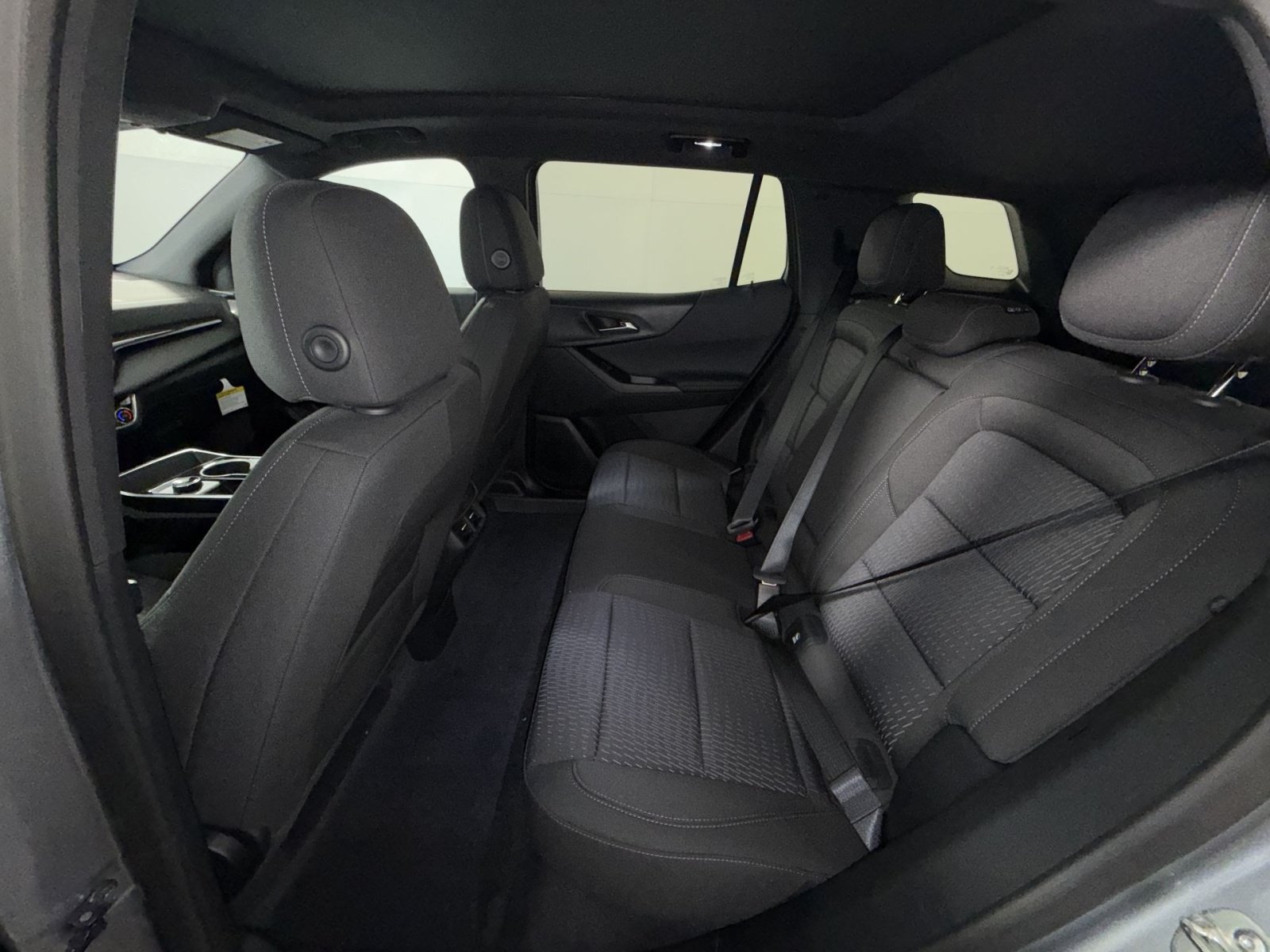 New 2027 Chevrolet Equinox LT w/ Safety and Technology Package AWD/4WD image 25