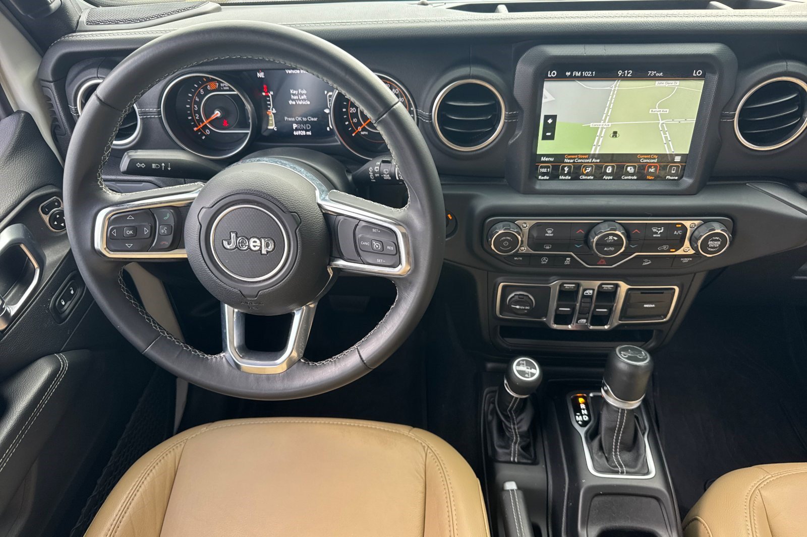Used 2018 Jeep Wrangler Unlimited Sahara AWD/4WD image 31