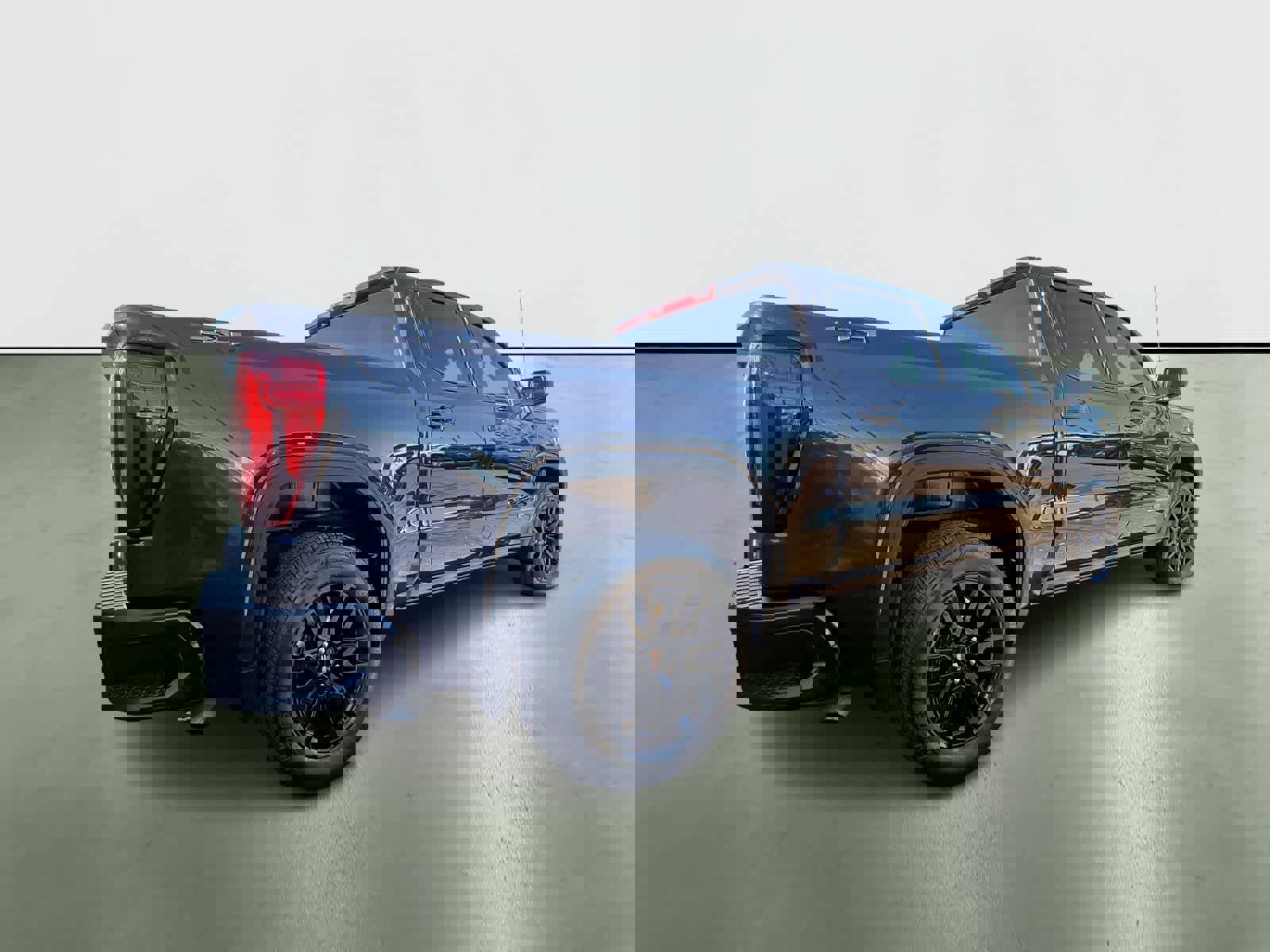 Used 2025 GMC Sierra 1500 Elevation image 4