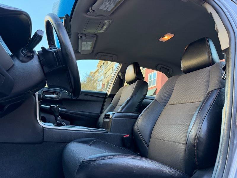 Used 2016 Toyota Camry SE FWD image 57