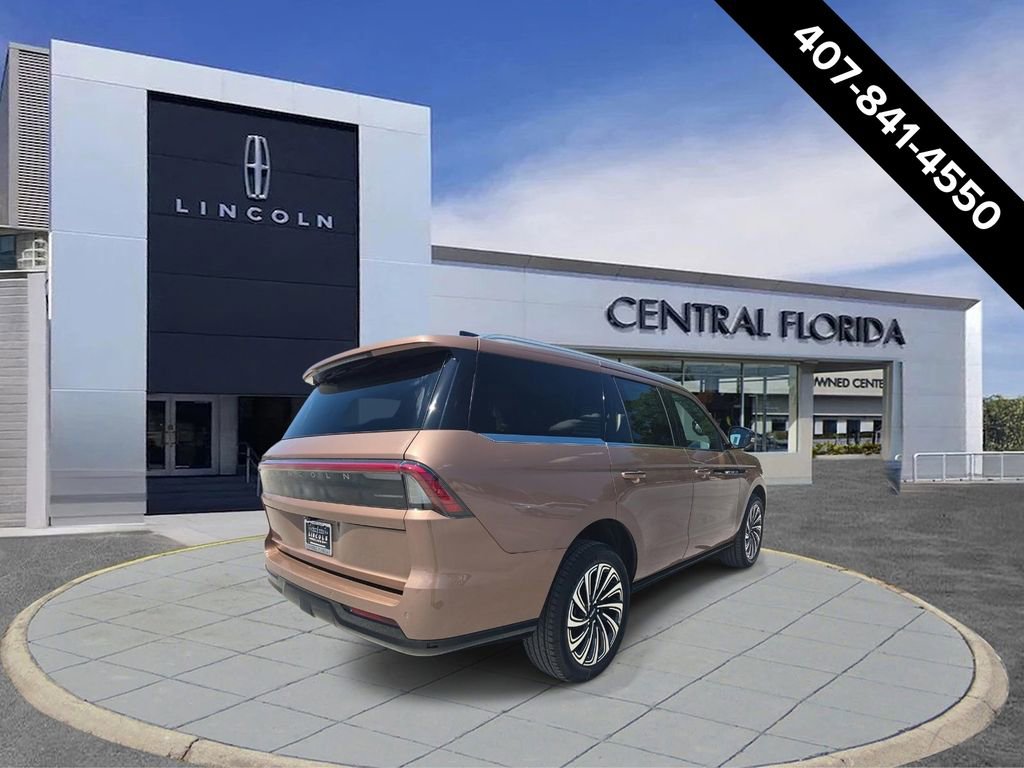 New 2026 Lincoln Navigator Black Label AWD/4WD image 3