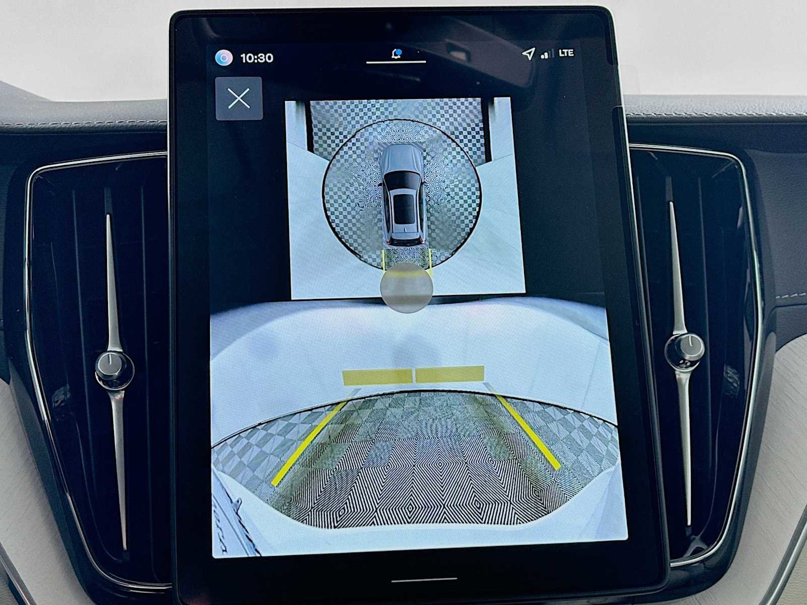 New 2026 Volvo XC60 B5 Ultra w/ Climate Package PRO image 15