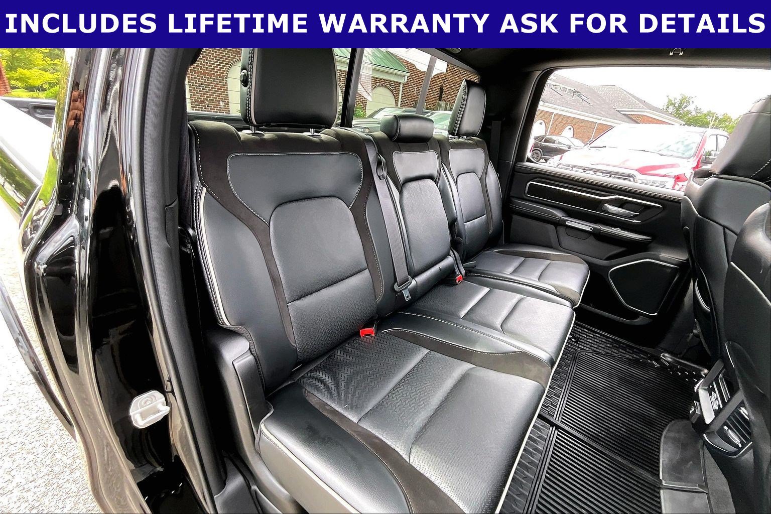 Used 2024 RAM 1500 Laramie AWD/4WD image 23