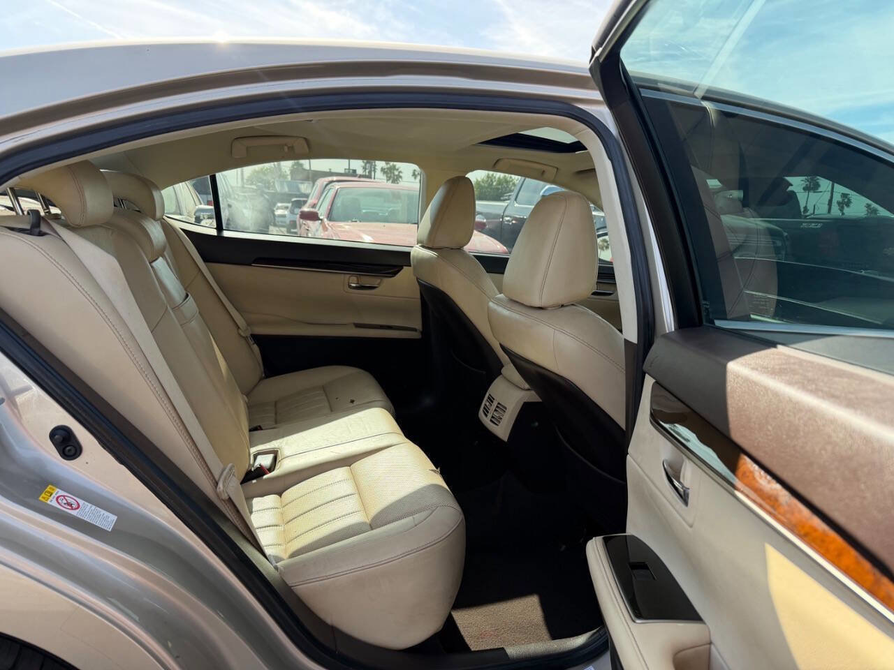 Used 2016 Lexus ES 350 w/ Luxury Package w/Wood Trim FWD image 24
