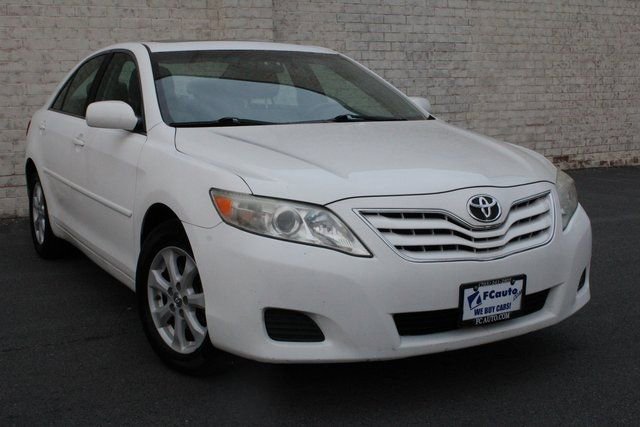 Used 2011 Toyota Camry LE w/ LE Extra-Value Pkg image 19