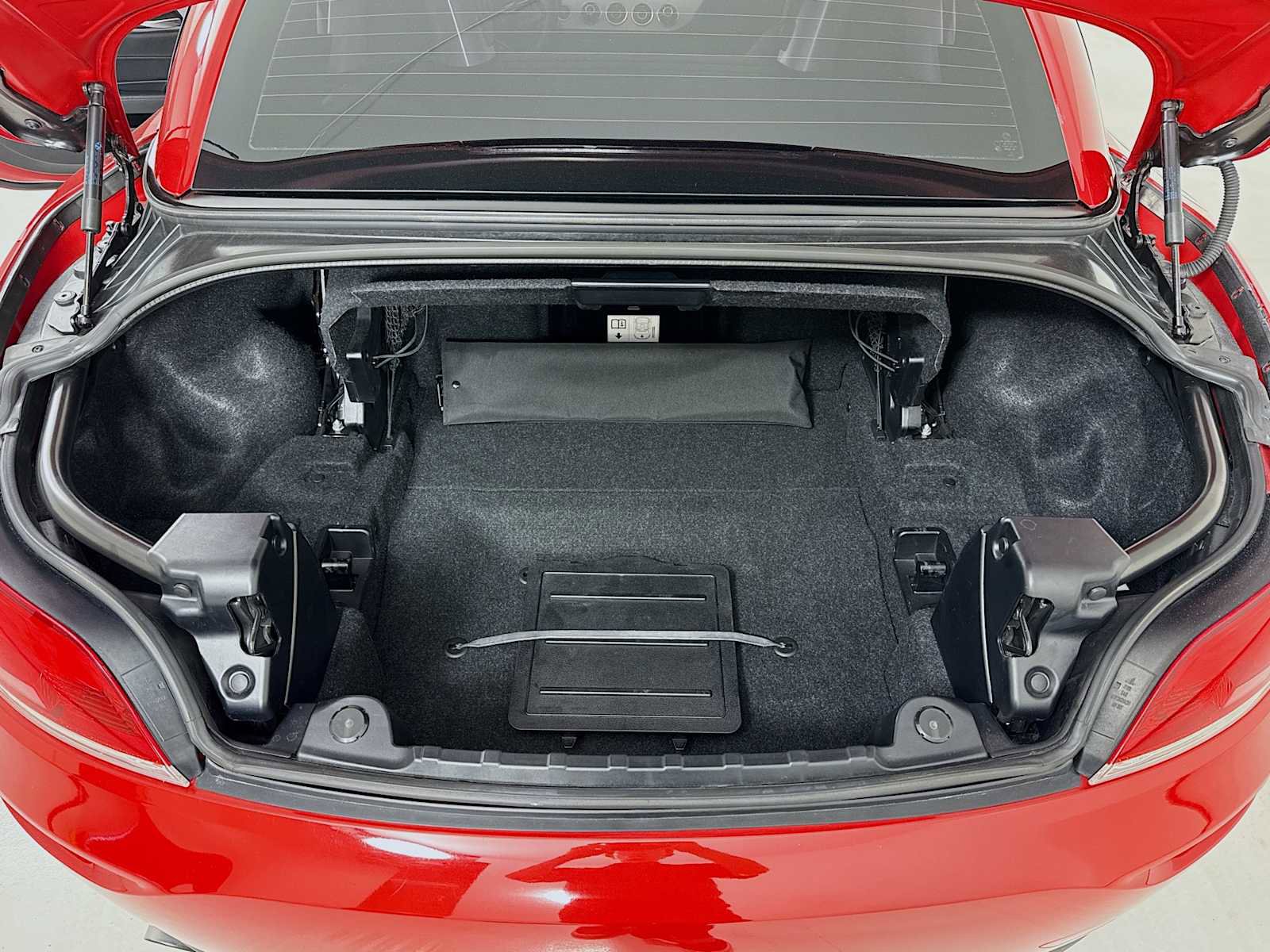 Used 2014 BMW Z4 sDrive28i image 22