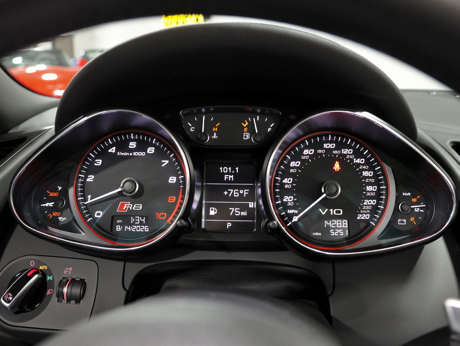 Used 2014 Audi R8 V10 AWD/4WD image 48