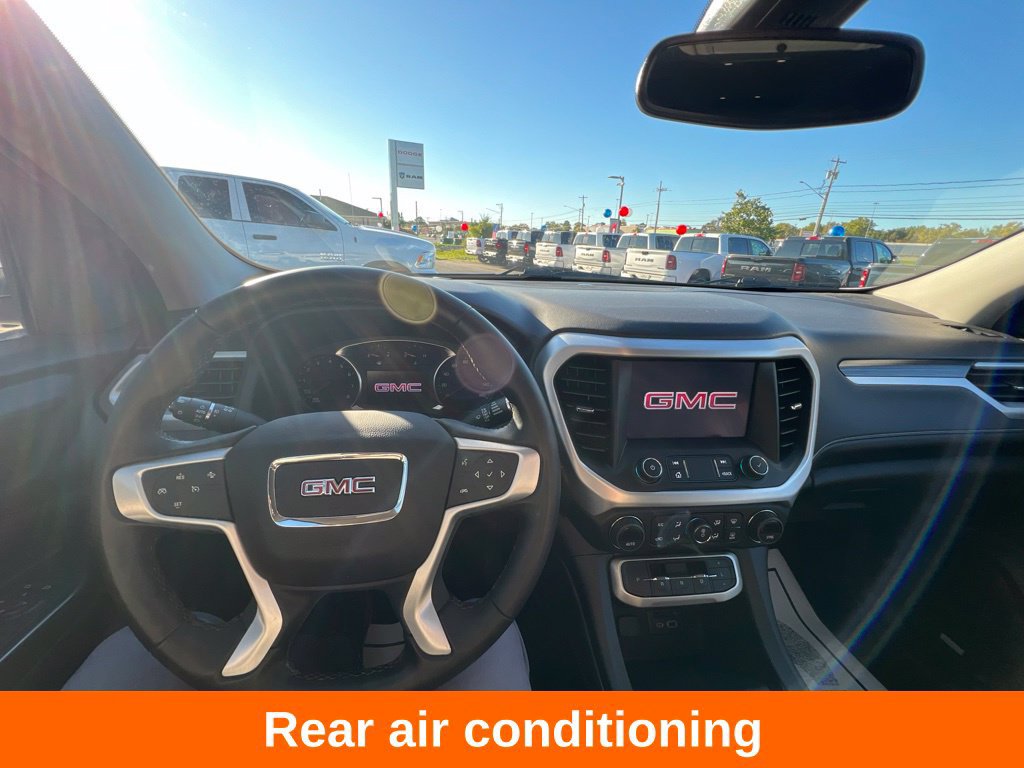 Used 2023 GMC Acadia SLT AWD/4WD image 5
