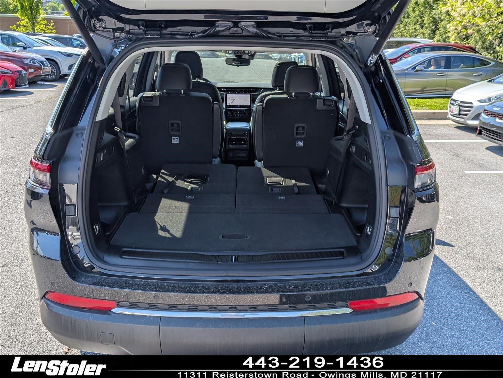 Used 2023 Jeep Grand Cherokee L Limited AWD/4WD image 14
