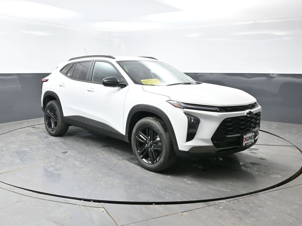 New 2026 Chevrolet Trax ACTIV image 3