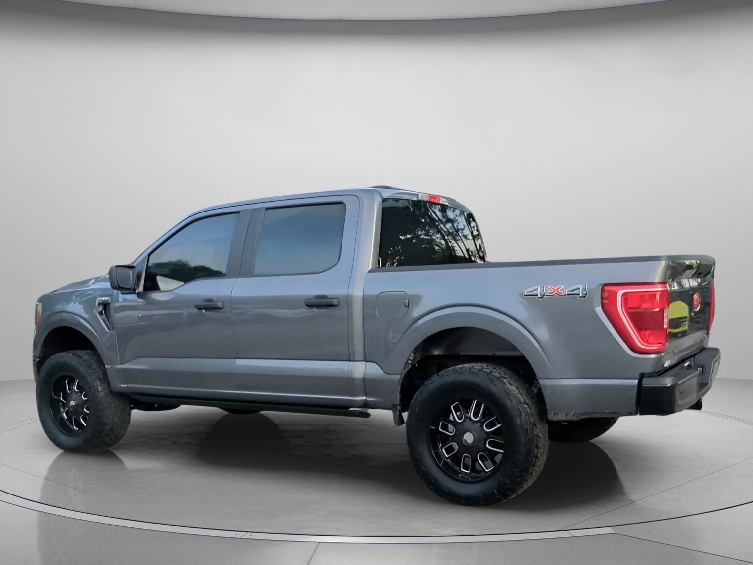 Used 2023 Ford F150 XLT w/ Bed Utility Package AWD/4WD image 19