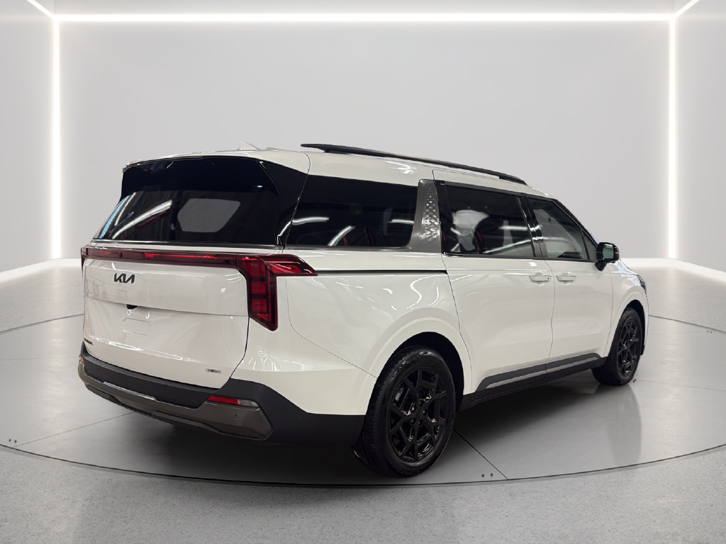 Certified 2026 Kia Carnival SX w/ SX Dark Edition Package FWD image 7