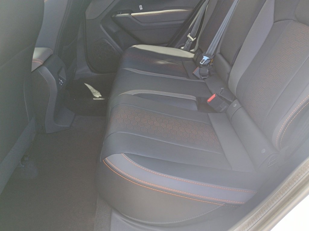 New 2025 Subaru Crosstrek 2.5i Limited w/ Popular Package #3A image 13