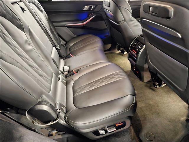 Used 2024 BMW X7 xDrive40i AWD/4WD image 19