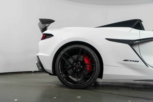 Used 2025 Chevrolet Corvette Z06 w/ Z07 Performance Package RWD image 10