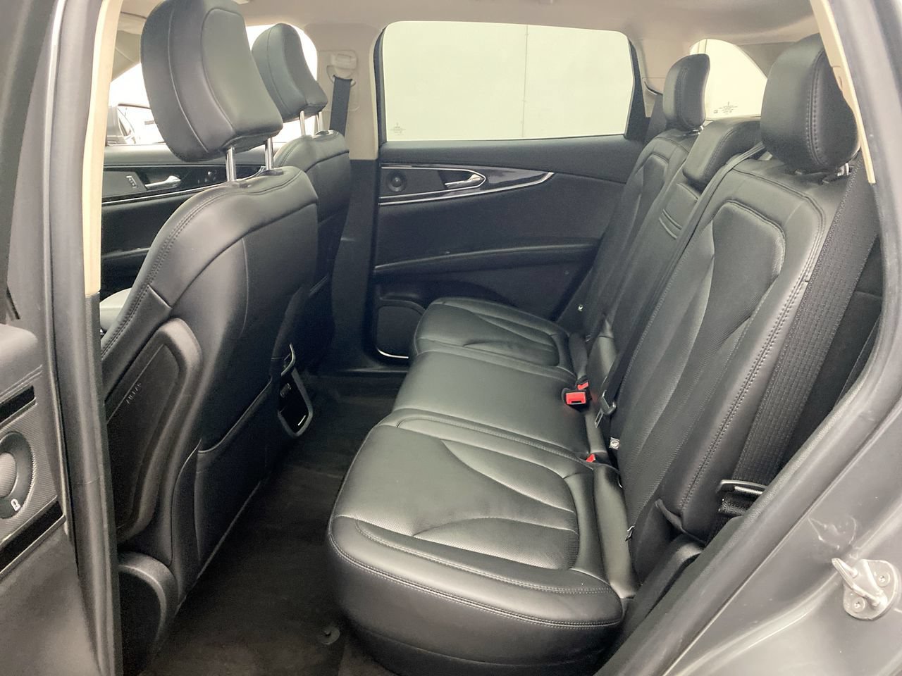 Used 2021 Lincoln Nautilus Reserve AWD/4WD image 24