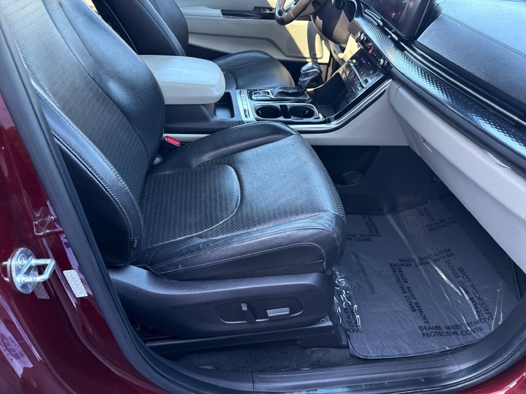 Used 2022 Kia Carnival SX Prestige FWD image 29