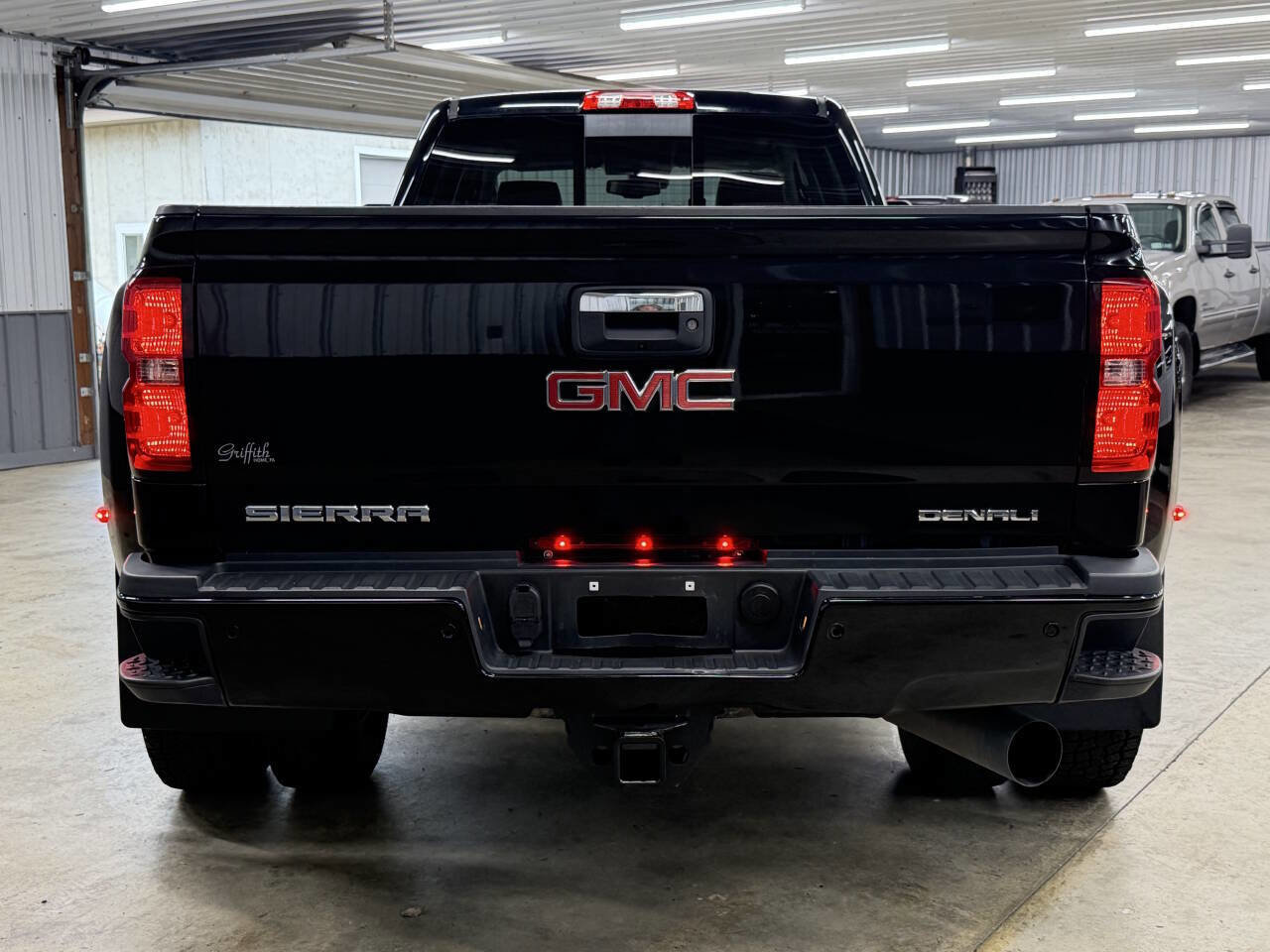 Used 2019 GMC Sierra 3500 Denali w/ Duramax Plus Package image 4
