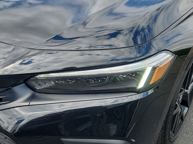 Used 2023 Honda Civic Sport image 9