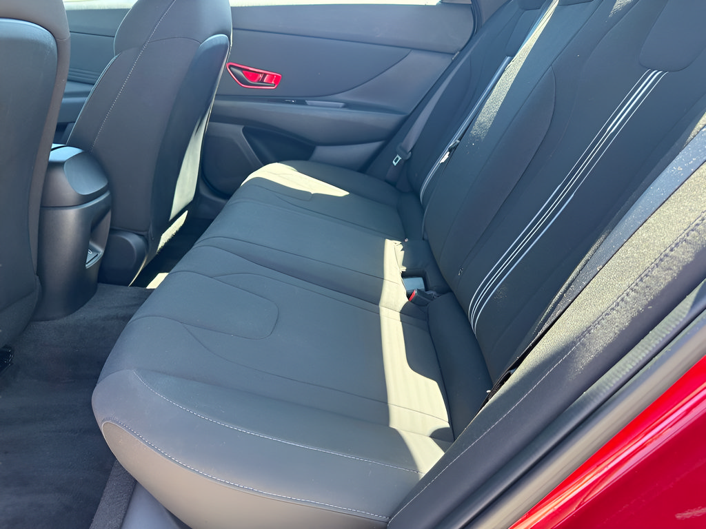 Certified 2025 Hyundai Elantra Sport FWD image 14