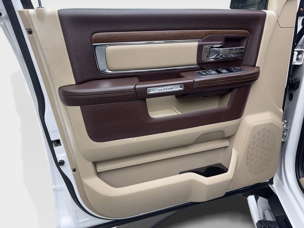 Used 2017 RAM 3500 Laramie image 33