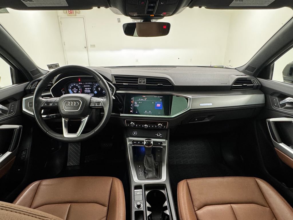 Used 2022 Audi Q3 2.0T Premium Plus w/ Premium Plus Package image 17