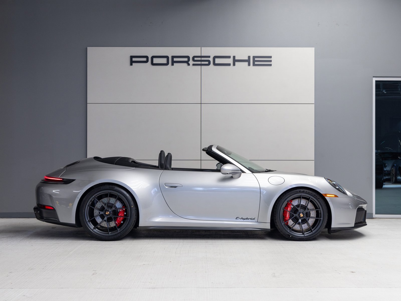 New 2026 Porsche 911 Carrera 4 GTS image 10