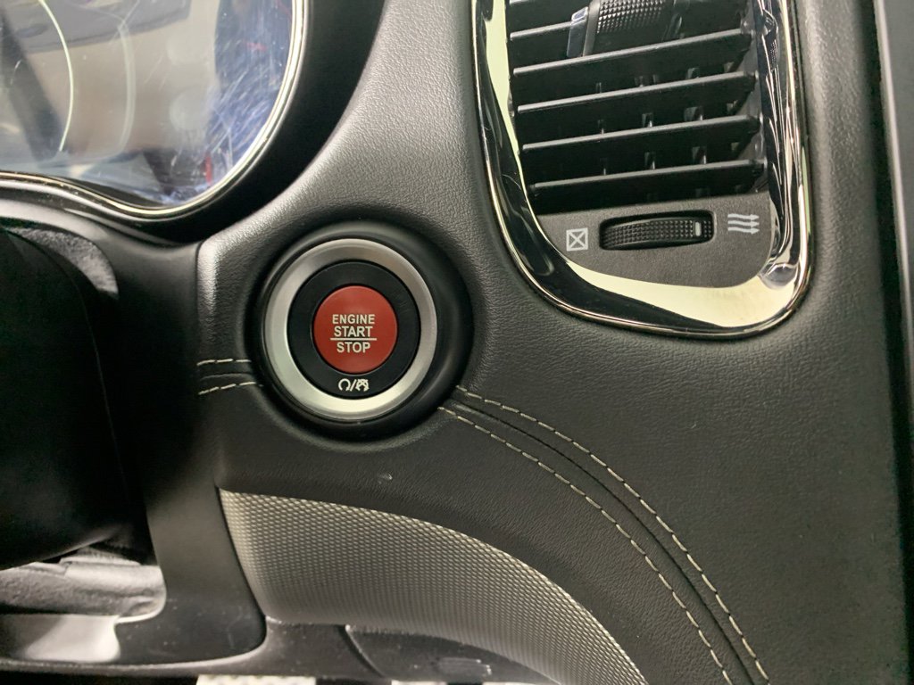 Used 2018 Dodge Durango SRT w/ SRT Interior Appearance Group image 17