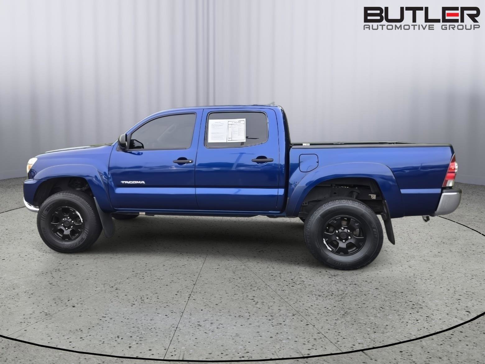 Used 2015 Toyota Tacoma PreRunner w/ SR5 Package RWD image 8