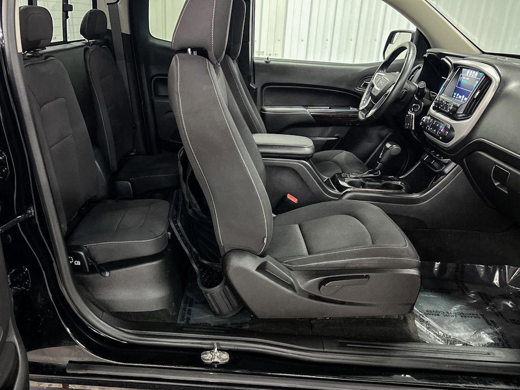 Certified 2017 GMC Canyon SLE w/ SLE Convenience Package image 39